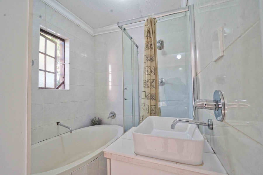 5 Bedroom Property for Sale in Vincent Eastern Cape